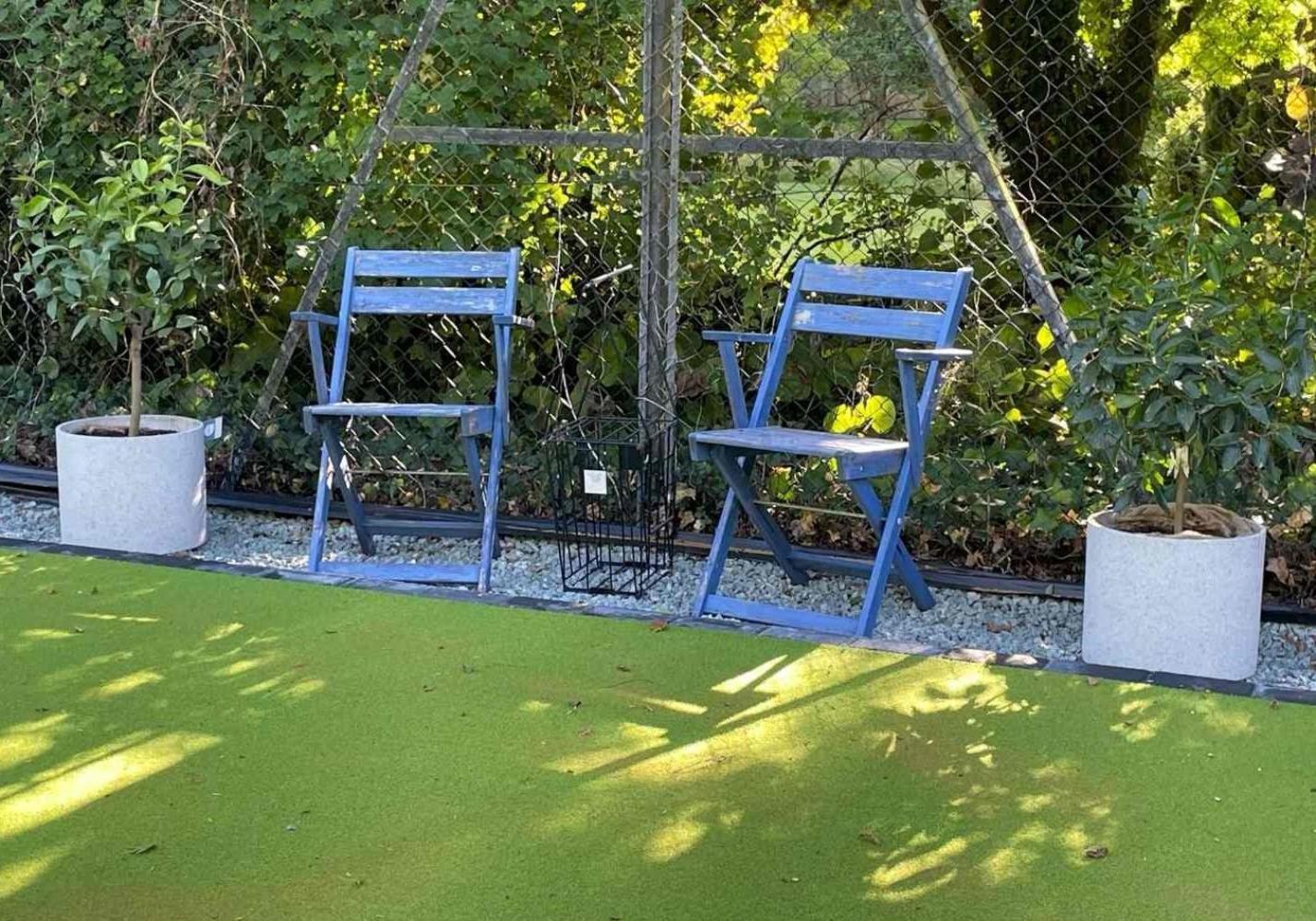 Unique & Rural Child Friendly Annexe With Large Gardens, Games & Tennis Court - Chichester Holiday Properties Buitenkant foto