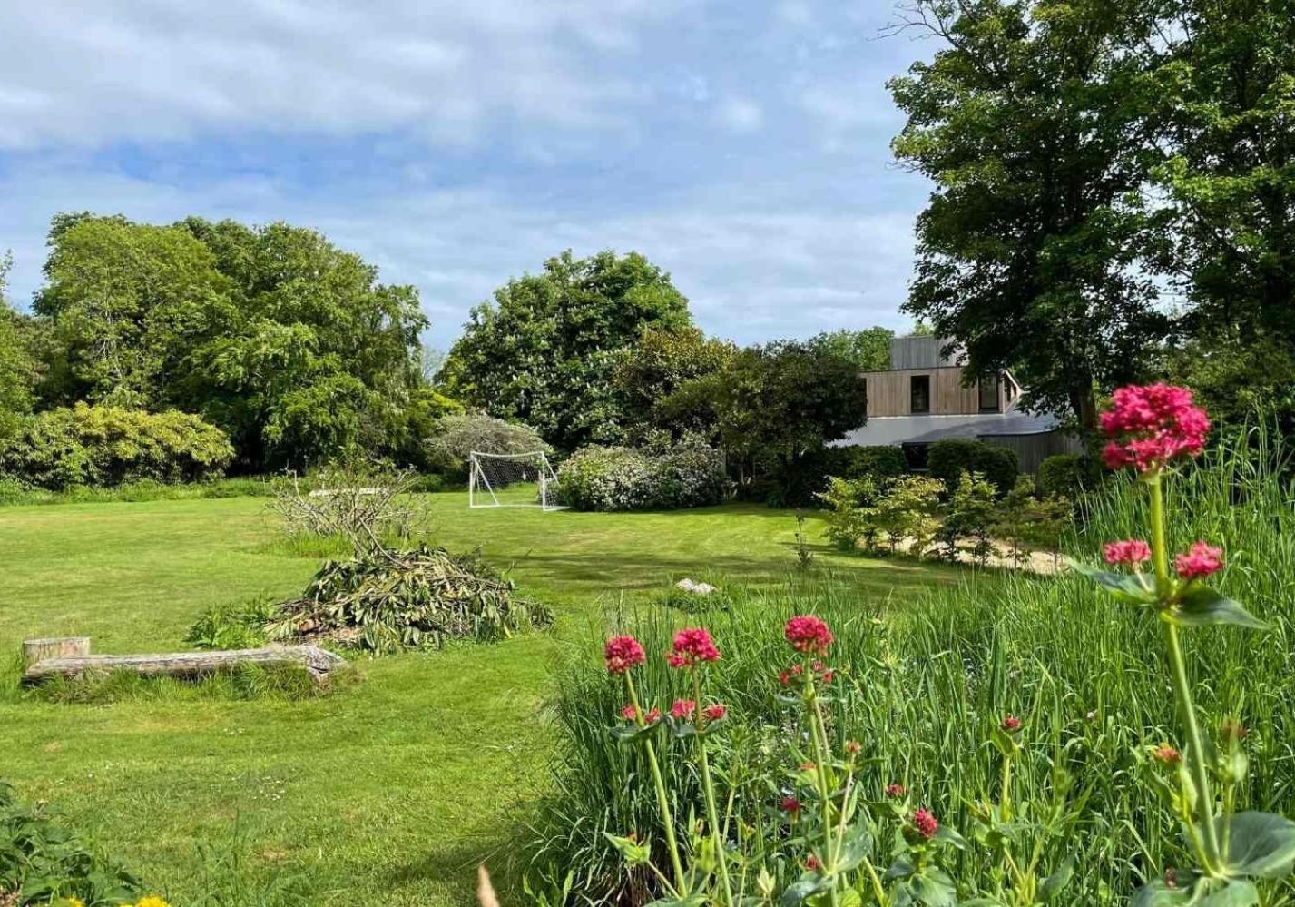 Unique & Rural Child Friendly Annexe With Large Gardens, Games & Tennis Court - Chichester Holiday Properties Buitenkant foto