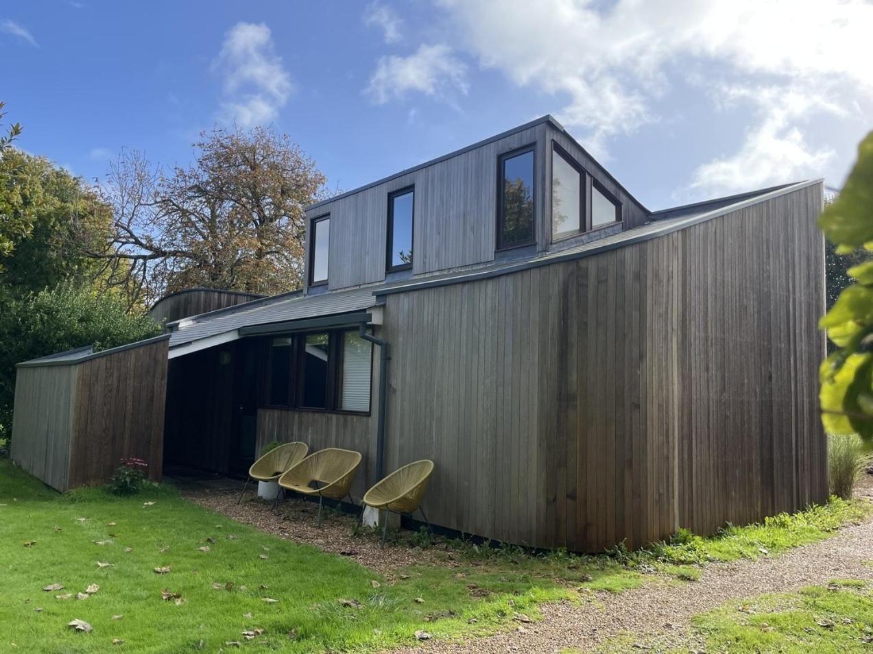 Unique & Rural Child Friendly Annexe With Large Gardens, Games & Tennis Court - Chichester Holiday Properties Buitenkant foto