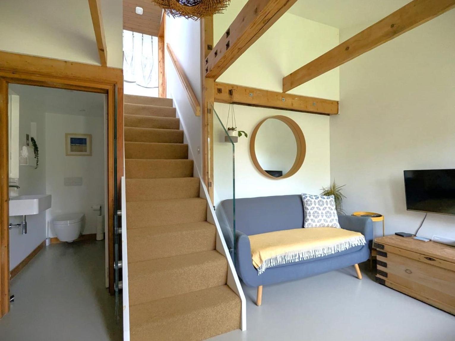 Unique & Rural Child Friendly Annexe With Large Gardens, Games & Tennis Court - Chichester Holiday Properties Buitenkant foto