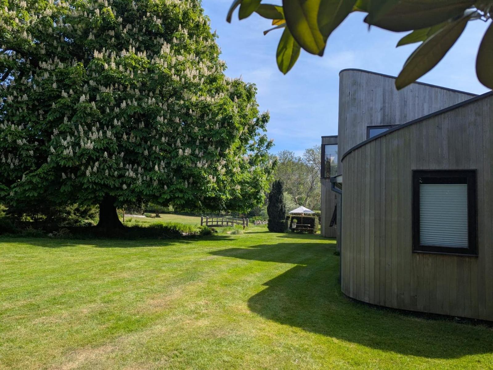 Unique & Rural Child Friendly Annexe With Large Gardens, Games & Tennis Court - Chichester Holiday Properties Buitenkant foto